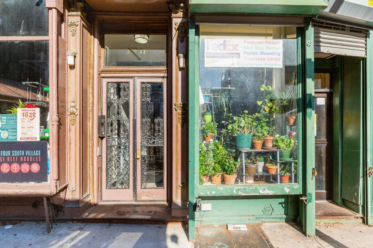 East Village 2Br W Wd Nr Tompkins Sq Park Nyc-1034 New York USA